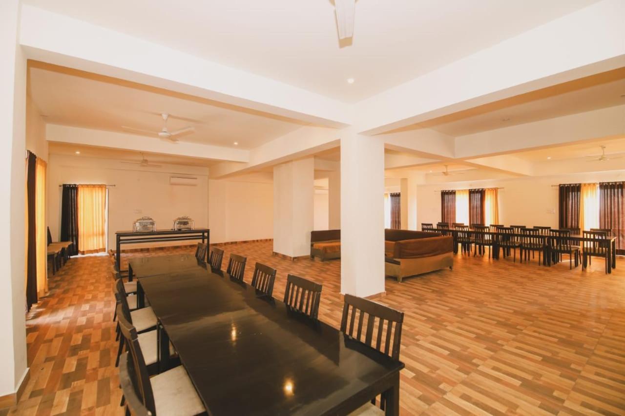 Hotel Dosa Plaza ウダイプル エクステリア 写真