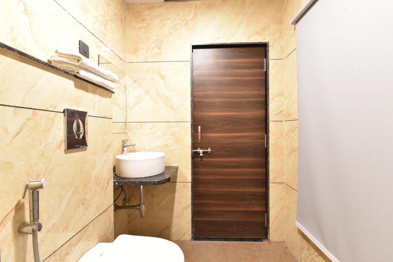 Hotel Dosa Plaza ウダイプル エクステリア 写真