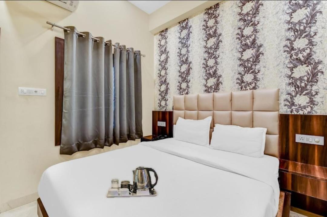Hotel Dosa Plaza ウダイプル エクステリア 写真