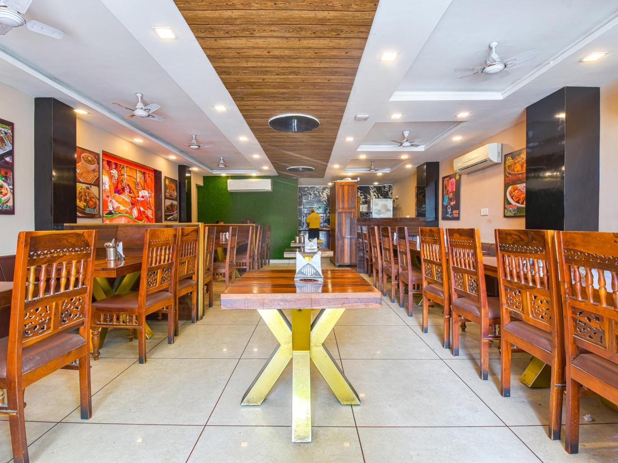 Hotel Dosa Plaza ウダイプル エクステリア 写真