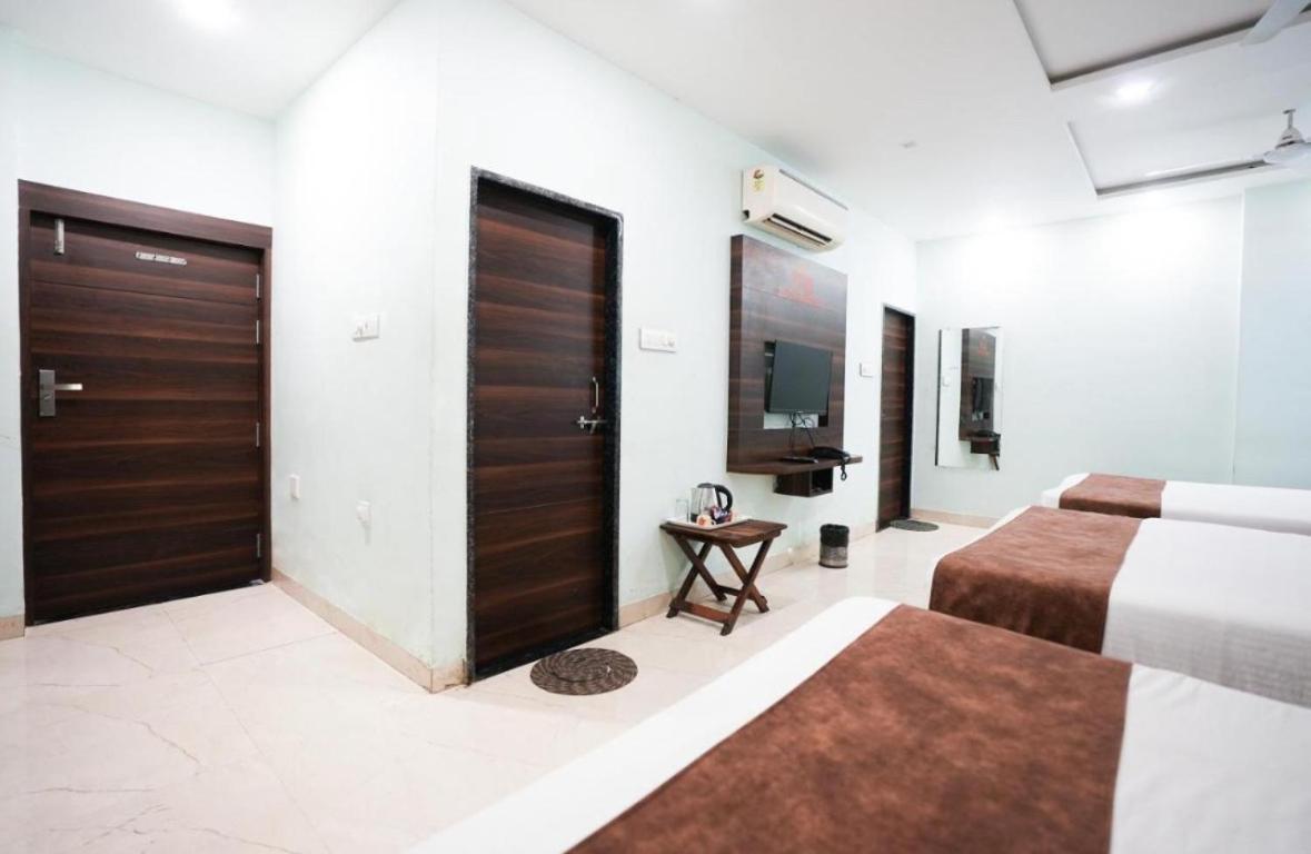 Hotel Dosa Plaza ウダイプル エクステリア 写真