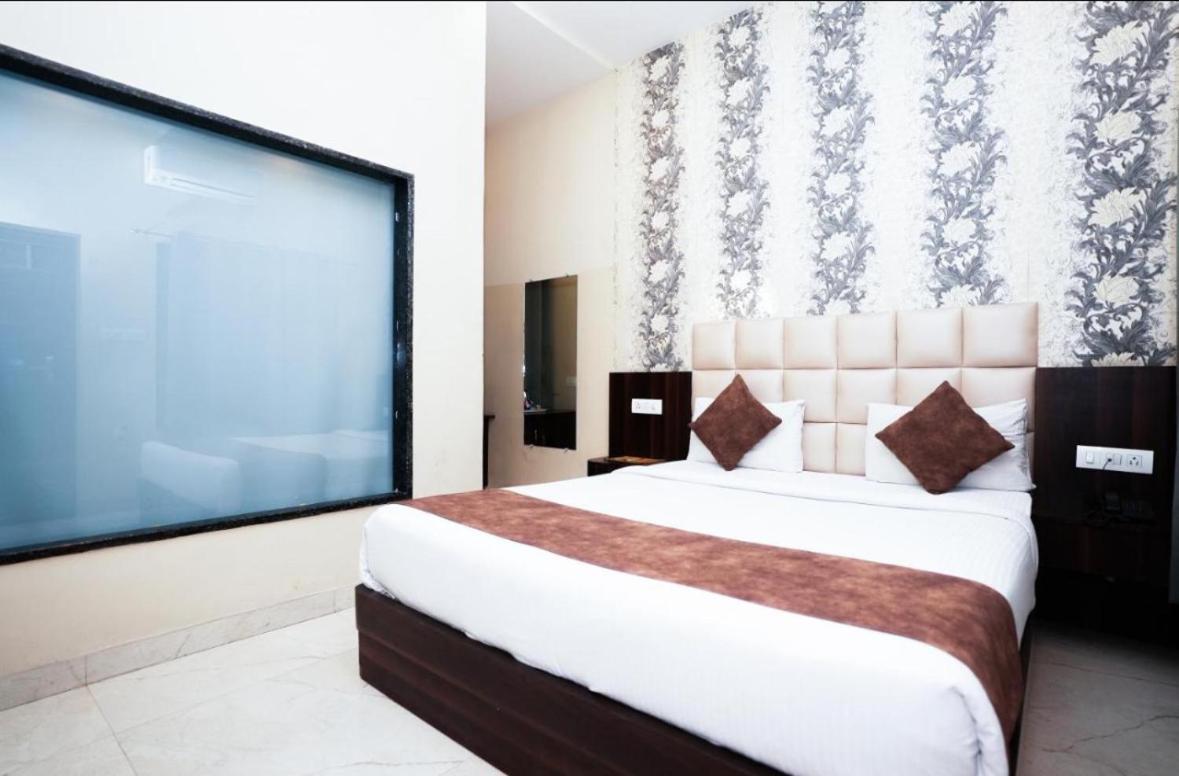 Hotel Dosa Plaza ウダイプル エクステリア 写真